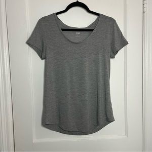 Basic gray short sleeve tee